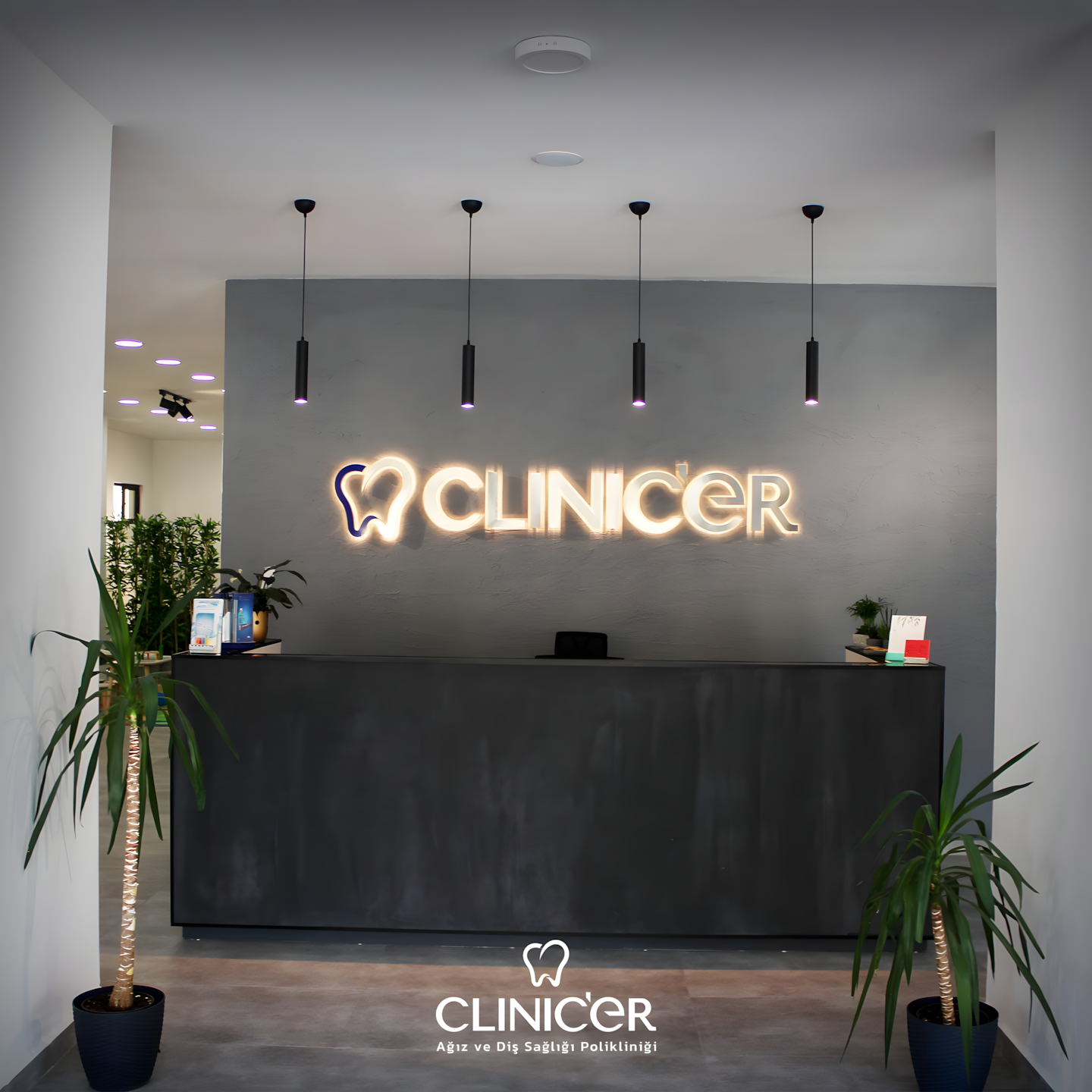 Klinik resepsiyon alanı